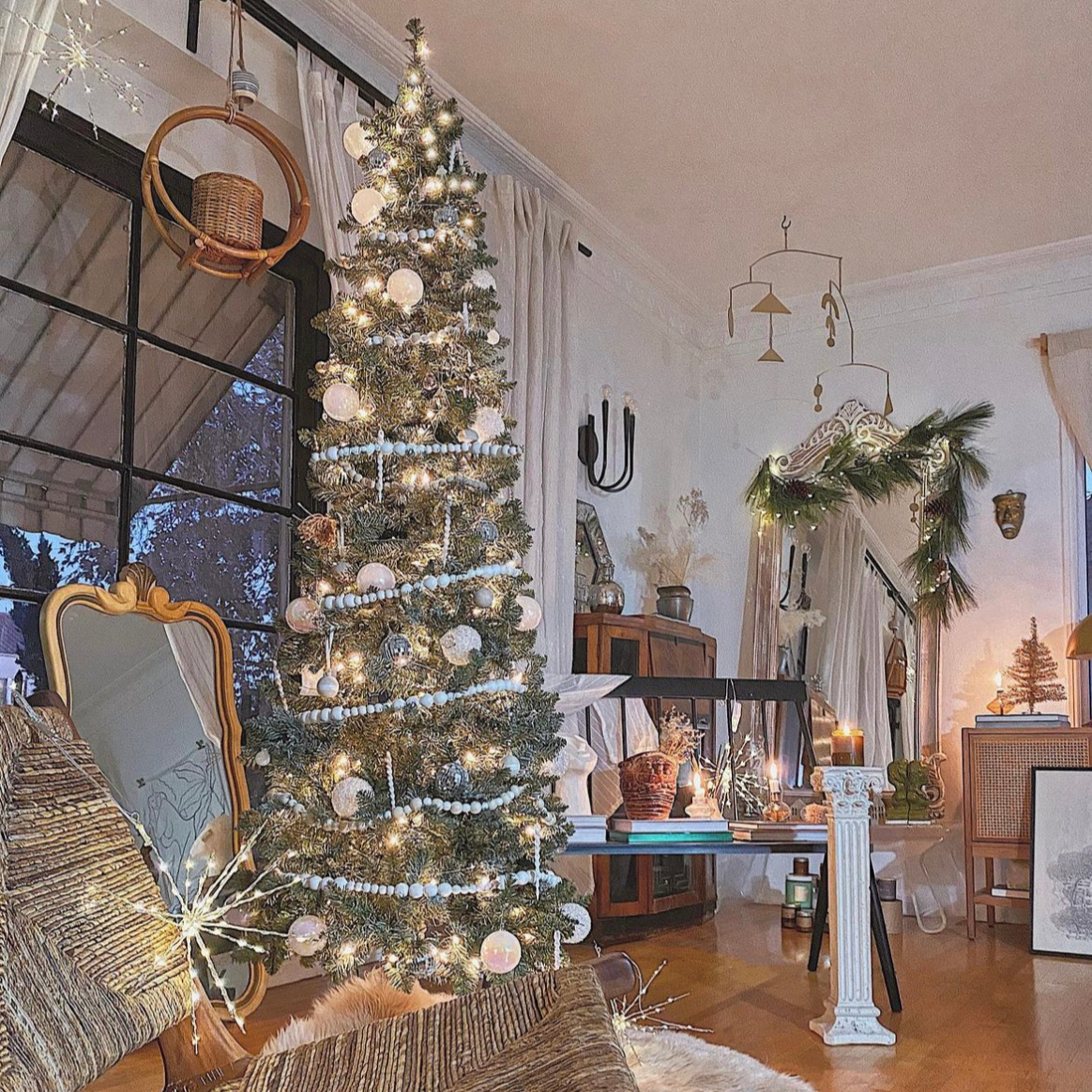 Themed Christmas Trees We'd 100% Replicate